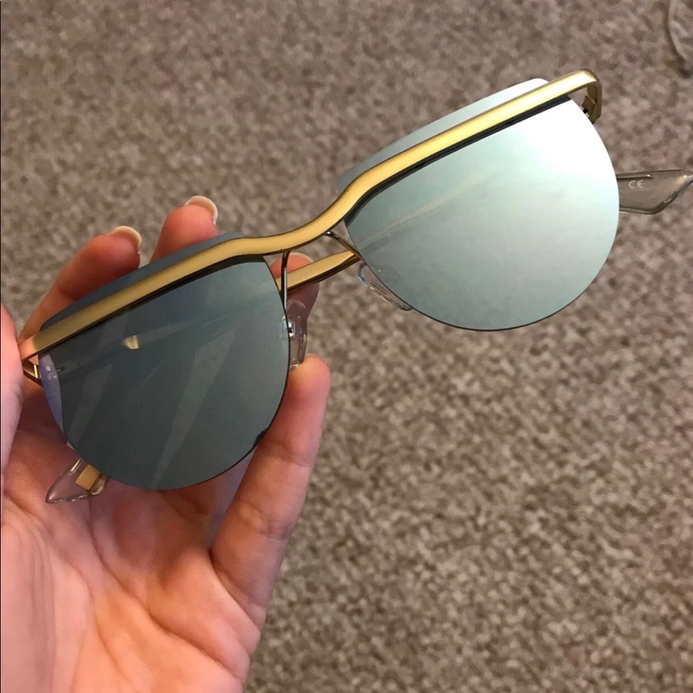 Le specs sunglasses.